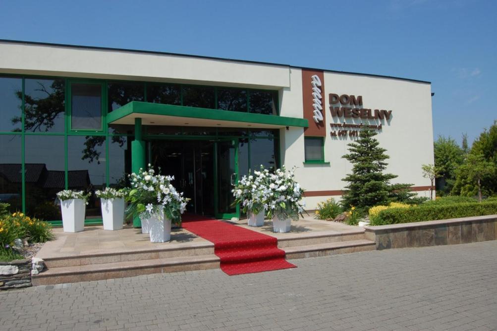 Dom Weselny ,, Anna" Hotel Warlubie Ngoại thất bức ảnh